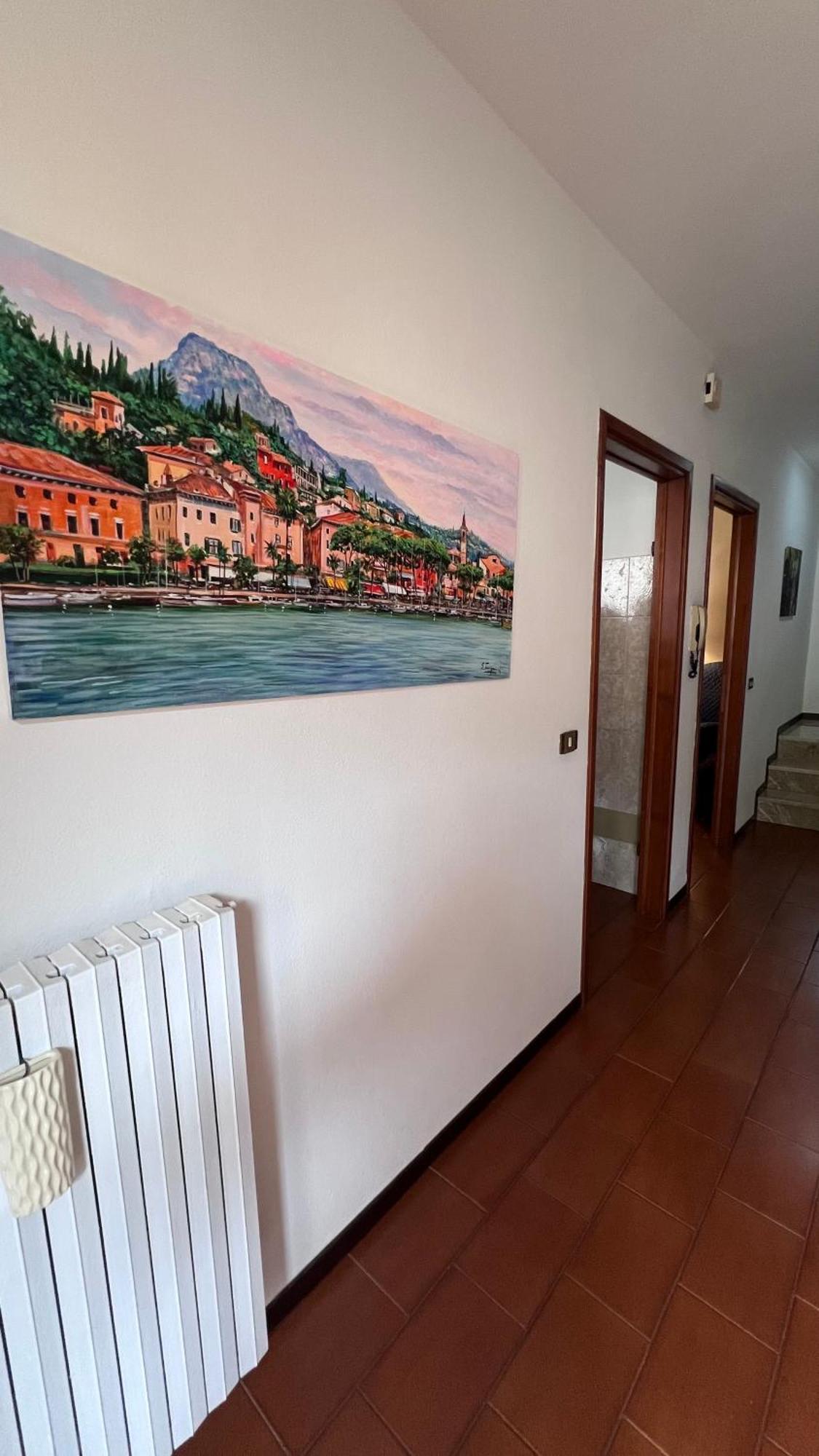 Casa Caterina 2 Storey House, With A Mountain View トスコラーノ・マデルノ エクステリア 写真