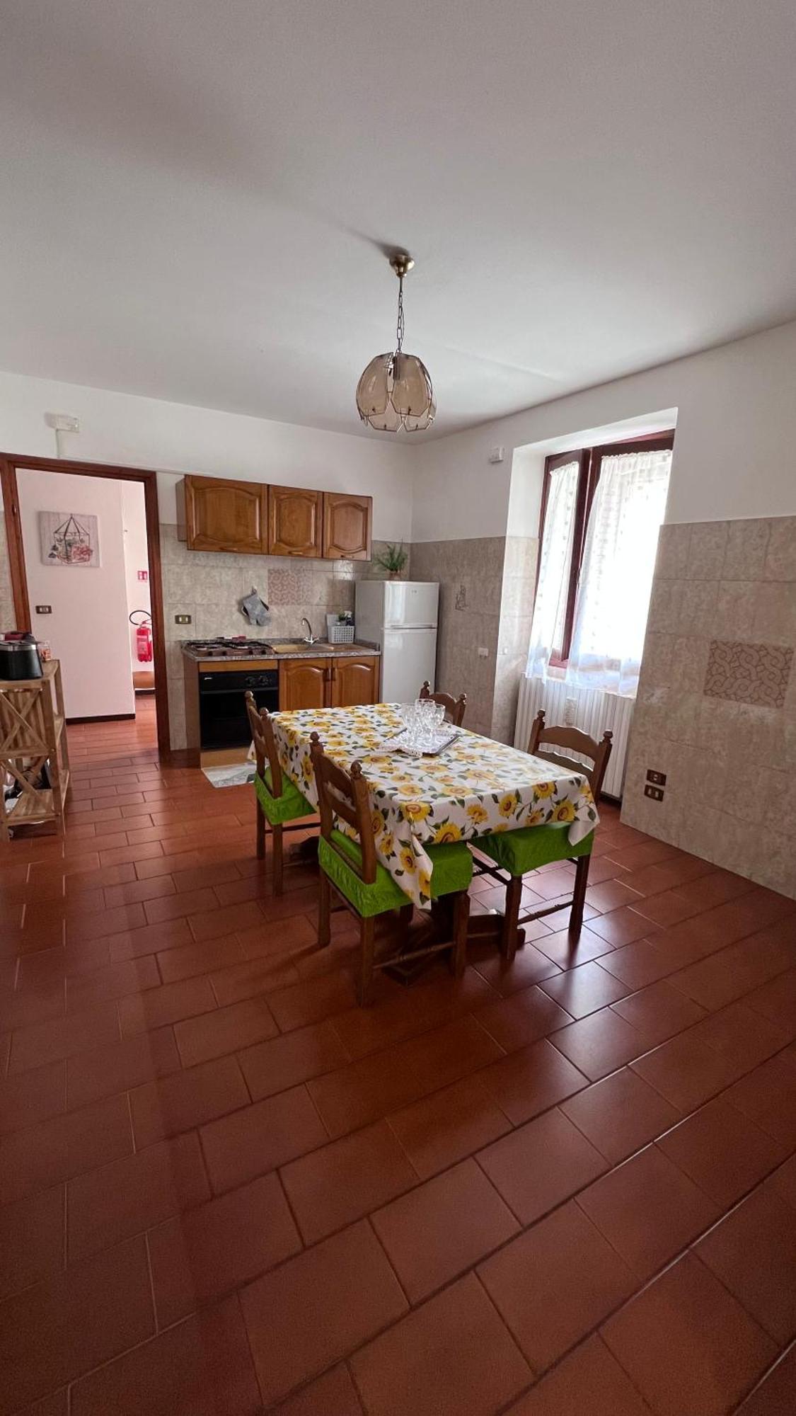 Casa Caterina 2 Storey House, With A Mountain View トスコラーノ・マデルノ エクステリア 写真